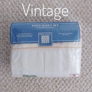 Vintage Floral Twin Sheet Set